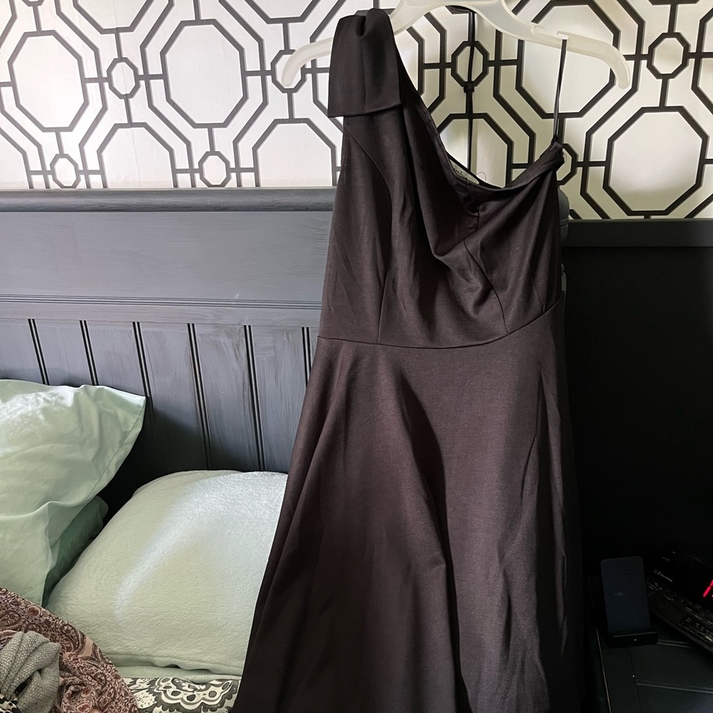 One shoulder black dress